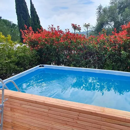 Poolside In Italian *